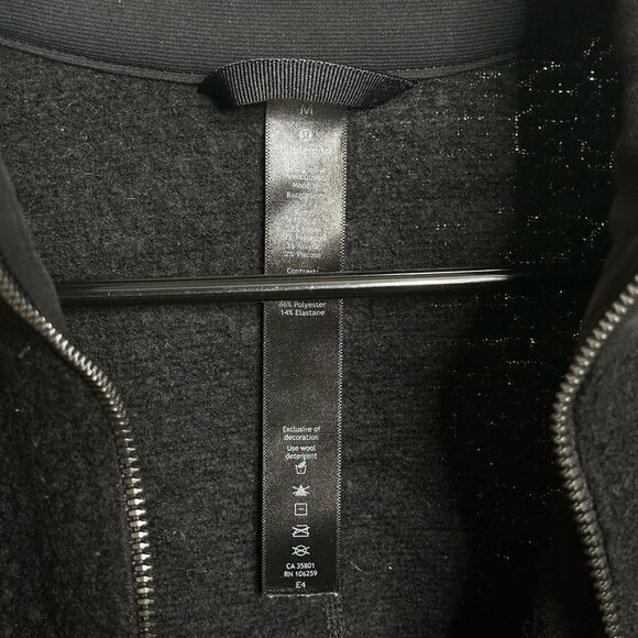 Lululemon Mens Tundra Trek 1/2 Zip Fleece Pullover Medium - Picture 3 of 3